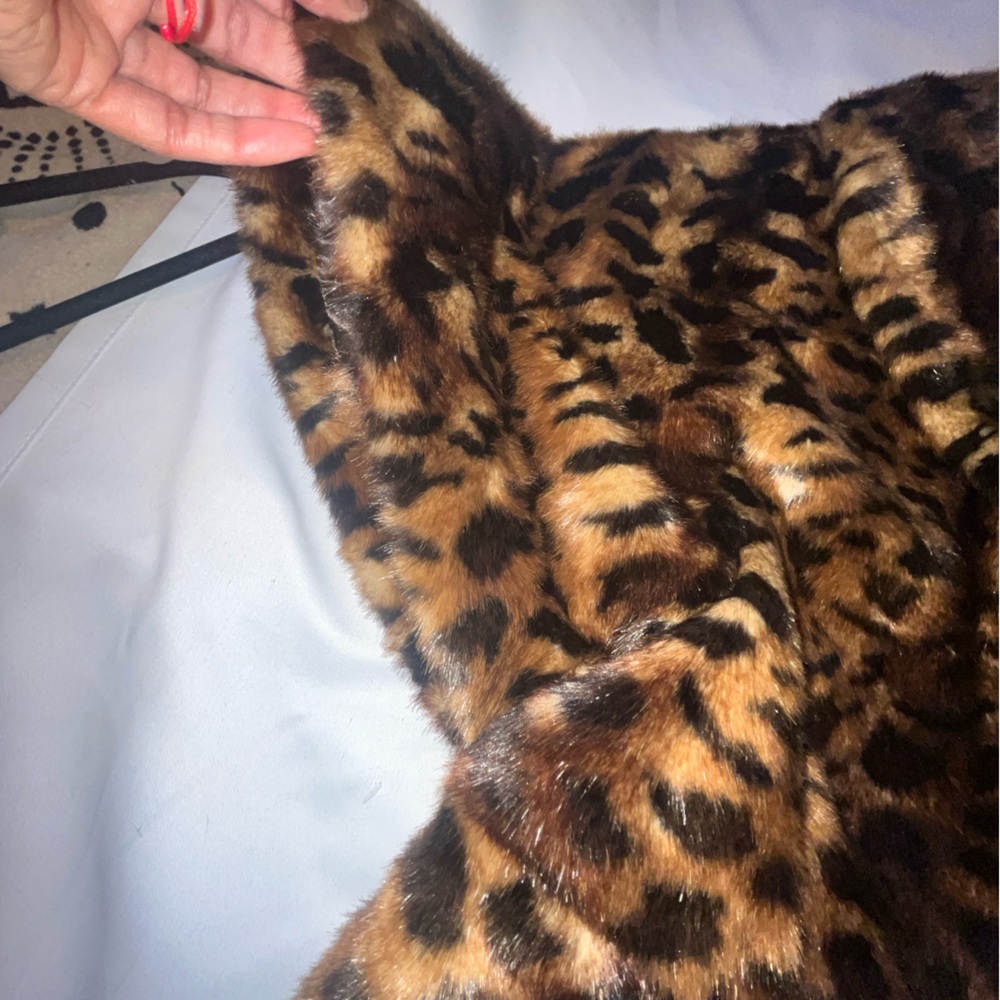 Calvin Klein Leopard Faux Fur Cape Jacket Y2K Cottagecore Boho Small NWT - Picture 7 of 11